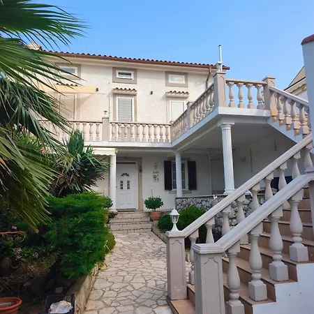 Apartamento Lungo Mare 5 *